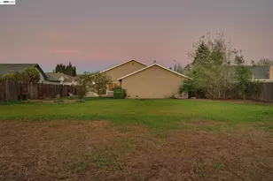 2376 Broadmoor St, Livermore, CA 94551 - Photo 41