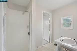 5430 Proctor Ave, Oakland, CA 94618 - Photo 31