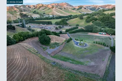 60 Hampton, Martinez, CA 94553 - Photo 5