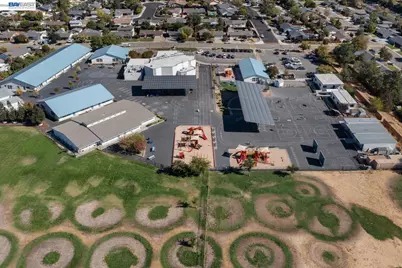 1835 Cairo St, Livermore, CA 94550 - Photo 57