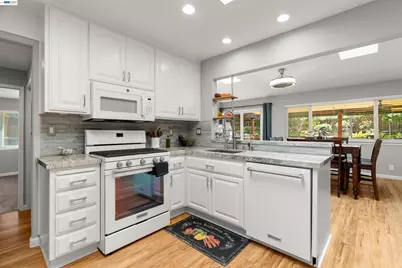 1835 Cairo St, Livermore, CA 94550 - Photo 11