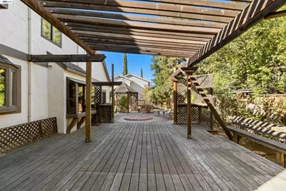 874 Mendenhall Dr, Livermore, CA 94550 - Photo 47