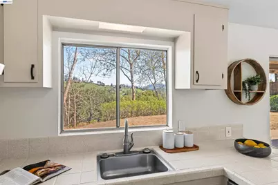 121 Ardith Dr, Orinda, CA 94563 - Photo 19