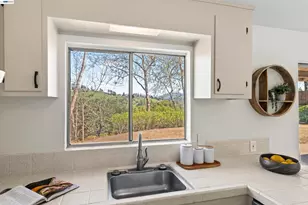 121 Ardith Dr, Orinda, CA 94563 - Photo 19