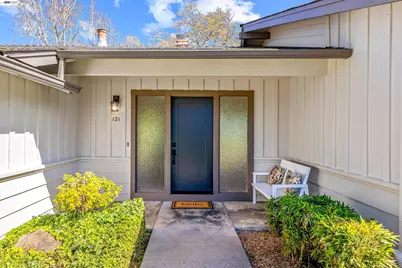 121 Ardith Dr, Orinda, CA 94563 - Photo 3