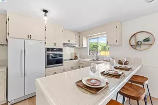 121 Ardith Dr, Orinda, CA 94563 - Photo 15