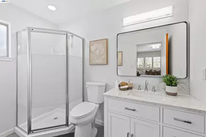 121 Ardith Dr, Orinda, CA 94563 - Photo 29
