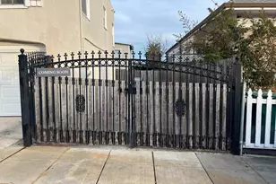 1954 48th Ave, Oakland, CA 94601 - Photo 3