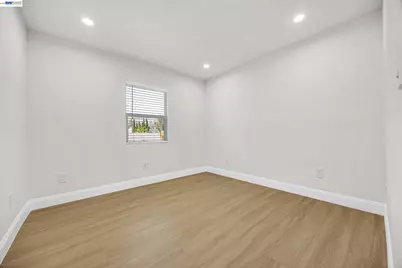 1577 Waltham Rd, Concord, CA 94520 - Photo 17