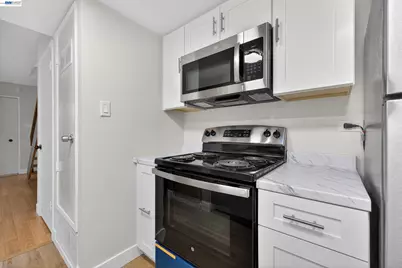 5497 Roundtree Dr #D, Concord, CA 94521 - Photo 3