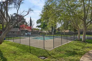 5497 Roundtree Dr, Concord, CA 94521 - Photo 23