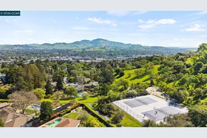 129 Galen Dr, Walnut Creek, CA 94597 - Photo 35