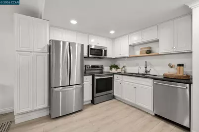 1052 Bancroft Rd, Concord, CA 94518 - Photo 9