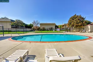 1052 Bancroft Rd, Concord, CA 94518 - Photo 31