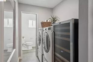 7919 Phaeton Dr, Oakland, CA 94605 - Photo 57