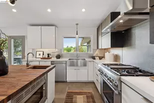 7919 Phaeton Dr, Oakland, CA 94605 - Photo 17