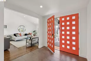 7919 Phaeton Dr, Oakland, CA 94605 - Photo 5