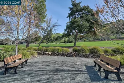 3210 Rossmoor Pkwy #4, Walnut Creek, CA 94595 - Photo 41