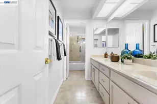 7900 Pineville Cir, Castro Valley, CA 94552 - Photo 35