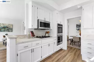 7900 Pineville Cir, Castro Valley, CA 94552 - Photo 19