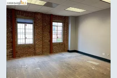 1017 McDonald Ave, Richmond, CA 94801 - Photo 9