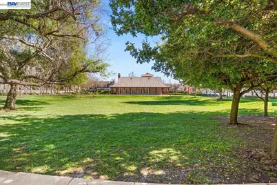 49030 Meadowfaire Cmn, Fremont, CA 94539 - Photo 29