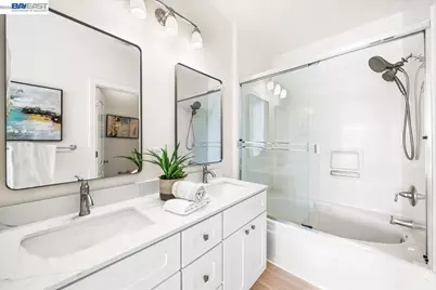 49030 Meadowfaire Cmn, Fremont, CA 94539 - Photo 17