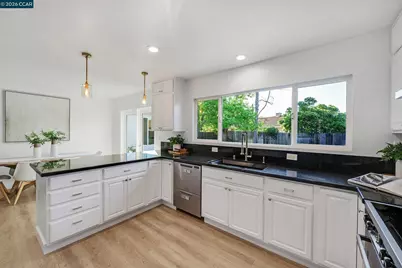 207 Normandy Ln, Walnut Creek, CA 94598 - Photo 13