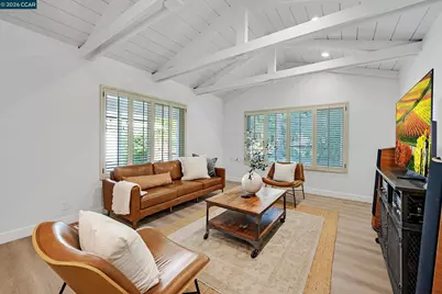 207 Normandy Ln, Walnut Creek, CA 94598 - Photo 15