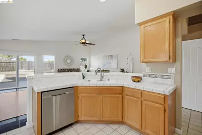 5204 Chinook Ct, Antioch, CA 94531 - Photo 25