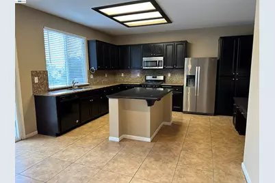 4111 Riverbrook Ct, Stockton, CA 95219 - Photo 9