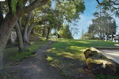 962 Regal Rd, Berkeley, CA 94708 - Photo 7