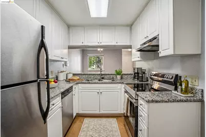600 Canyon Oaks Drive #F, Oakland, CA 94605 - Photo 23