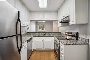600 Canyon Oaks Dr, Oakland, CA 94605 - Photo 27