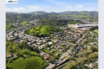 179 Los Ranchitos Rd, San Rafael, CA 94903 - Photo 37