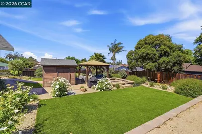 4303 Lynn Dr, Concord, CA 94518 - Photo 55