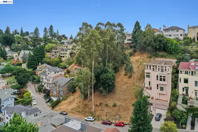 209 Sheridan Rd, Oakland, CA 94618 - Photo 1