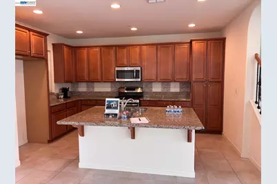 703 Claret Ln, Mountain House, CA 95391 - Photo 5