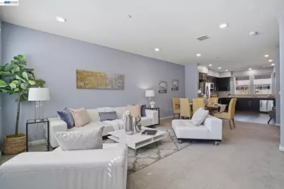 102 Fanuncio Ln, Hayward, CA 94544 - Photo 1