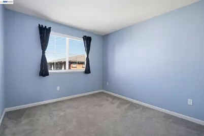 102 Fanuncio Ln, Hayward, CA 94544 - Photo 29