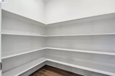 102 Fanuncio Ln, Hayward, CA 94544 - Photo 17