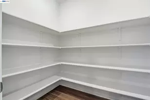 102 Fanuncio Ln, Hayward, CA 94544 - Photo 17