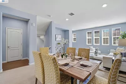 102 Fanuncio Ln, Hayward, CA 94544 - Photo 13