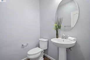 102 Fanuncio Ln, Hayward, CA 94544 - Photo 19