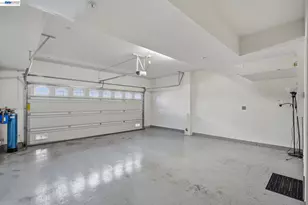 102 Fanuncio Ln, Hayward, CA 94544 - Photo 37