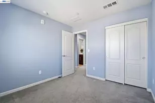 102 Fanuncio Ln, Hayward, CA 94544 - Photo 33