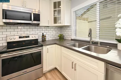 4869 Wolf Way, Concord, CA 94521 - Photo 5