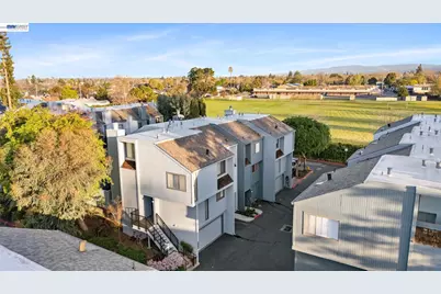 17999 Firestone Rd, Hayward, CA 94541 - Photo 1