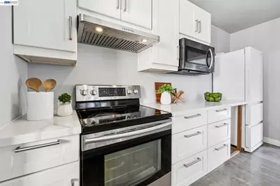 25910 Westview Way, Hayward, CA 94542 - Photo 29