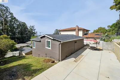 25910 Westview Way, Hayward, CA 94542 - Photo 43